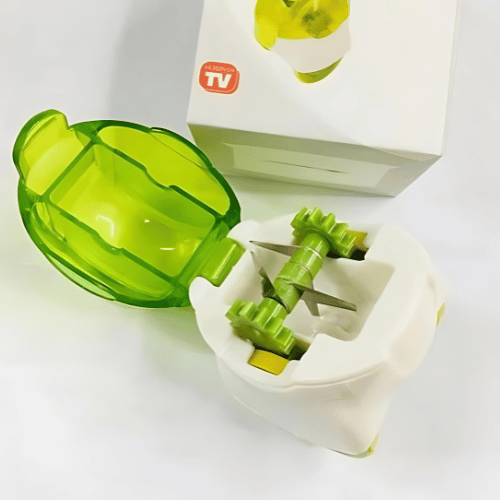 Effortless Garlic Prep in 30 Seconds – Chop, Roll & Stay Odor-Free! 🧄⚡